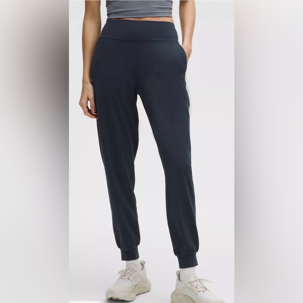 Lululemon track/jog pant